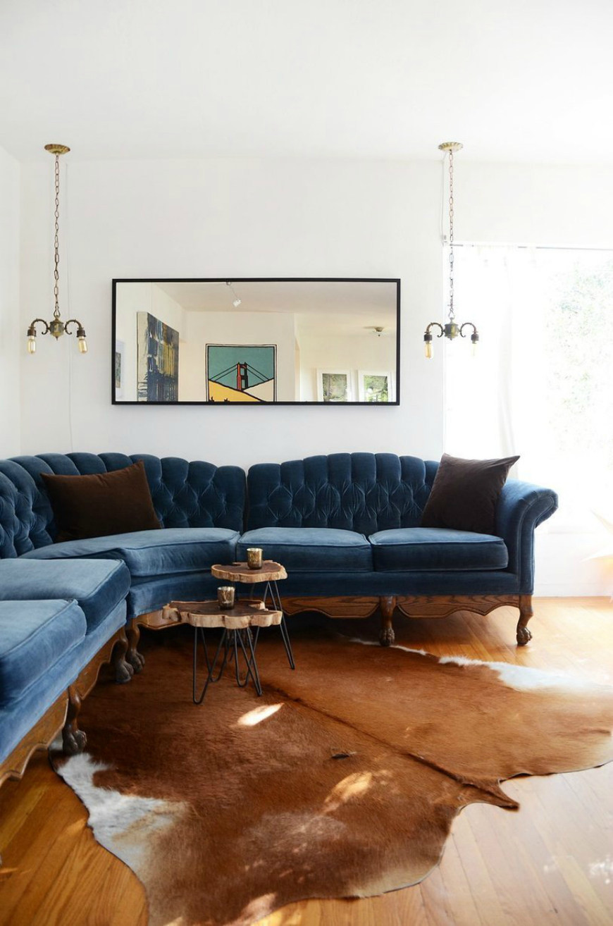 25 Smashing Ways To Style A Blue Couch In Your Living Room